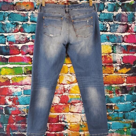 WHBM Girlfriend Light Wash Distressed Denim Jeans Size 4 - Picture 2 of 14